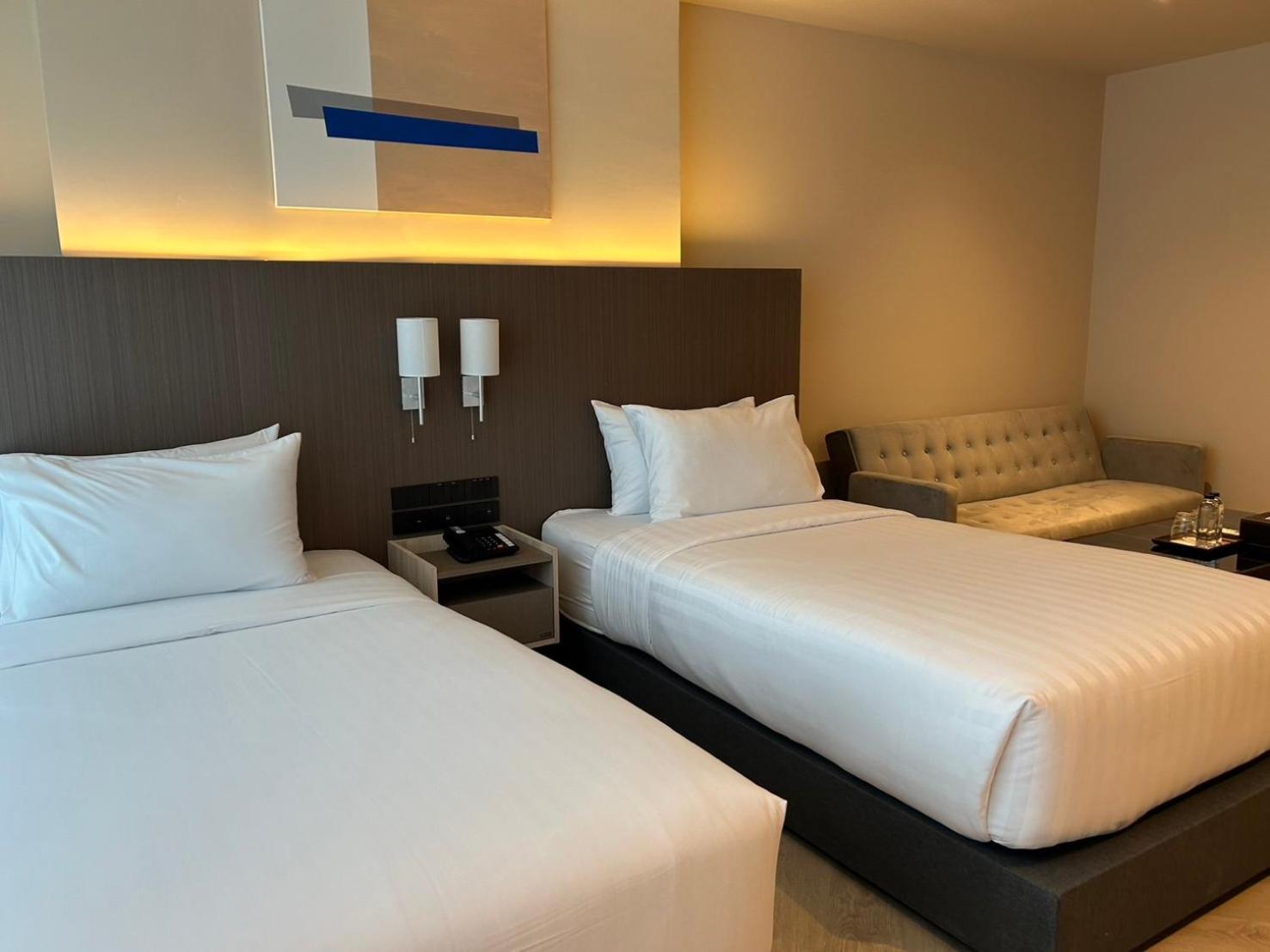 The One Cozy Living Hotel Pattaya Exterior photo