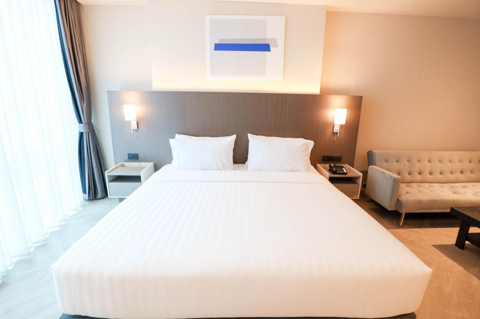 The One Cozy Living Hotel Pattaya Exterior photo