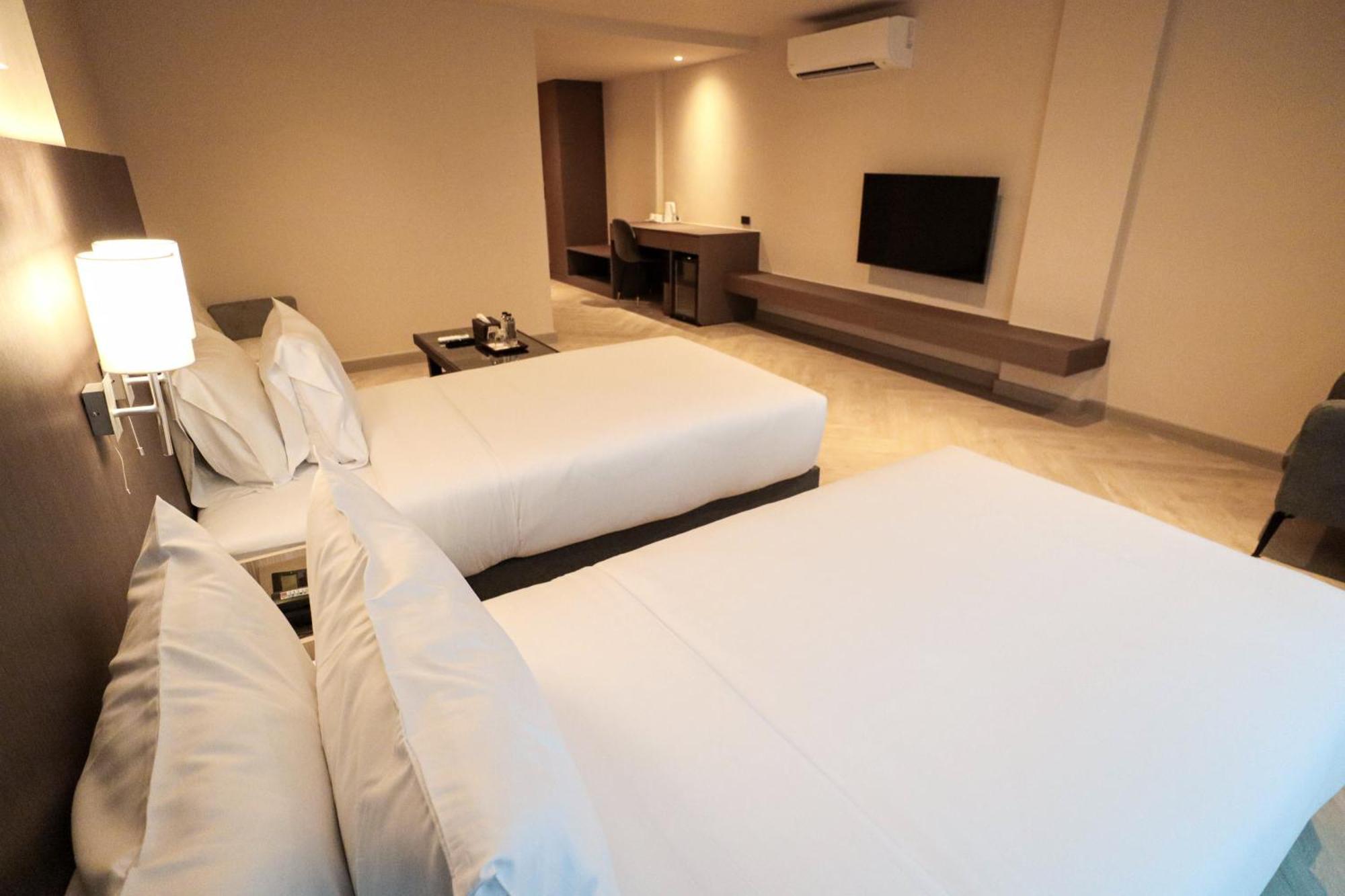 The One Cozy Living Hotel Pattaya Exterior photo