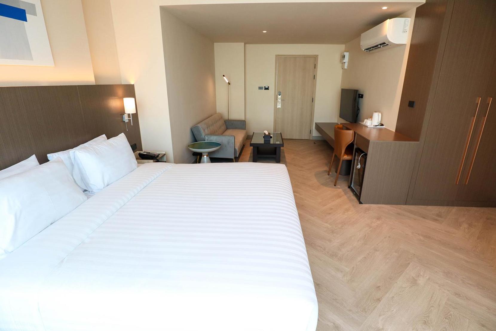 The One Cozy Living Hotel Pattaya Exterior photo